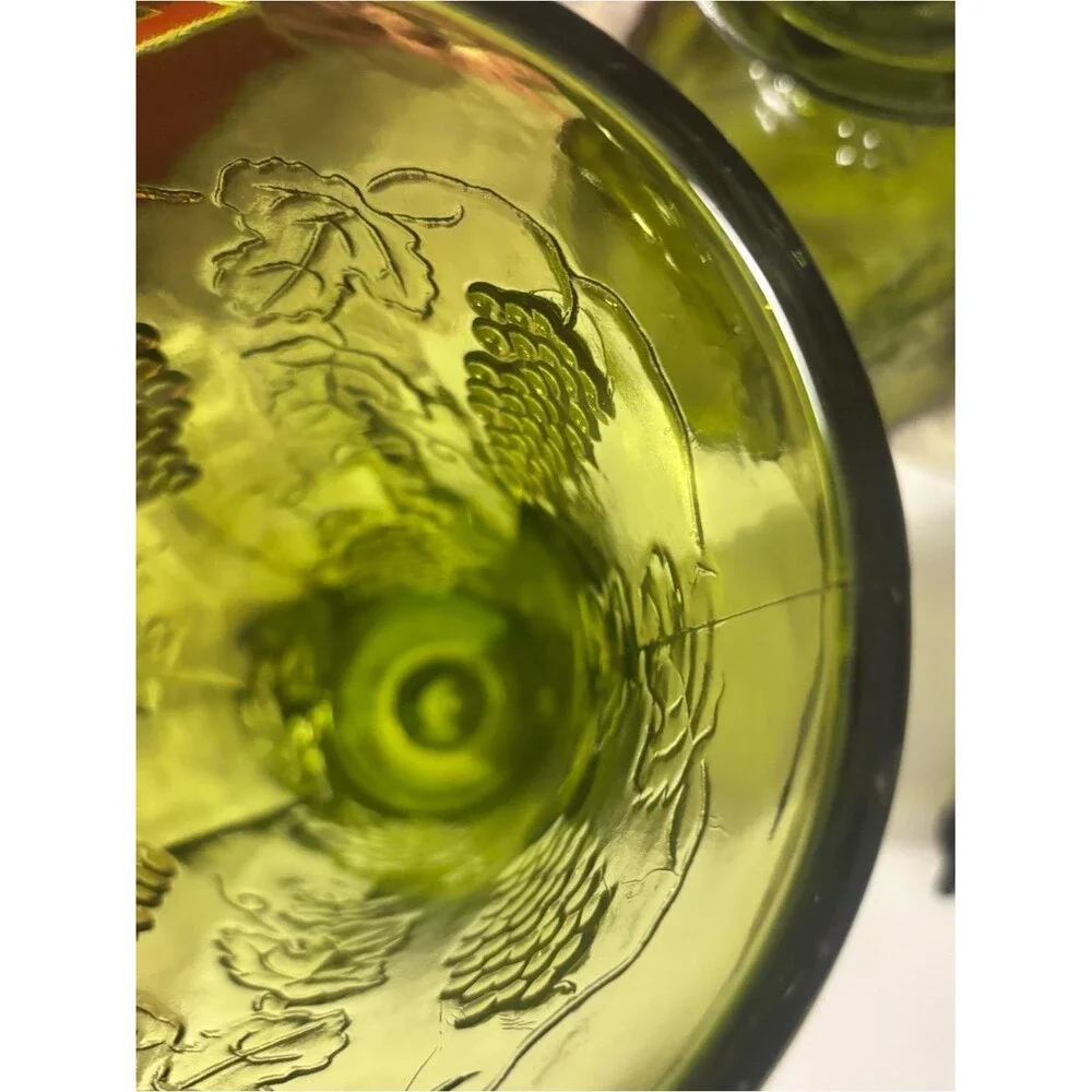 VTG Indiana Glass Avocado Green Harvest Grape Footed Pedestal Vase